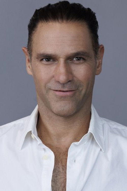 Валентино Ланúс