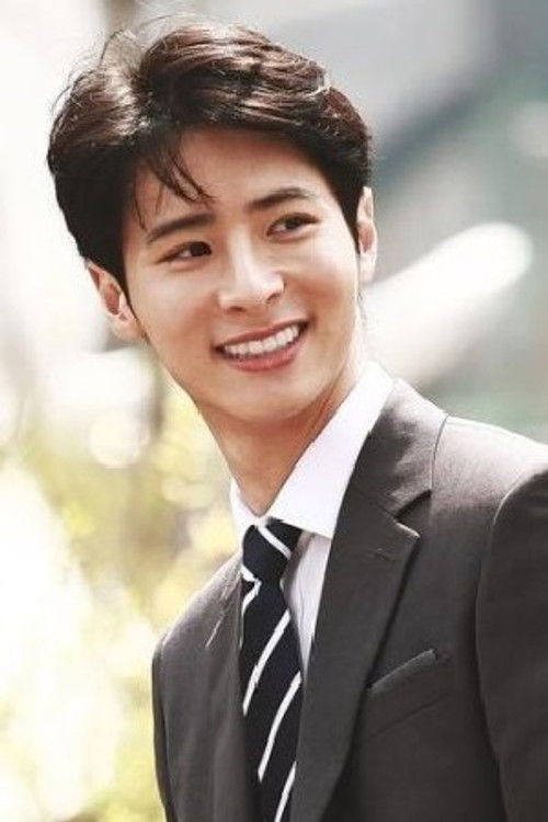 Ахн Дае Кйум