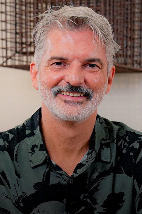 Густаво Мораес