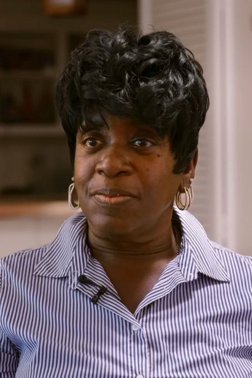 Царран Леwис