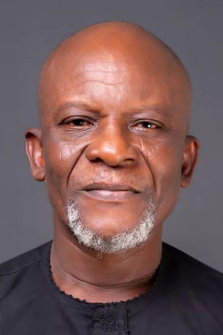 Тойин Осхинаике