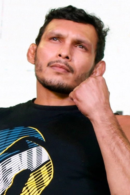 Луис Сантос