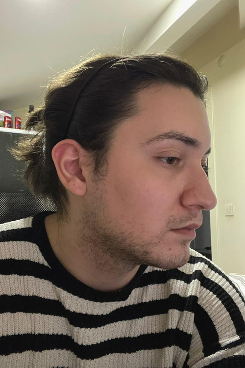 Мустафа Ефе Олур