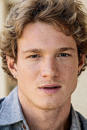 Педро Новаес