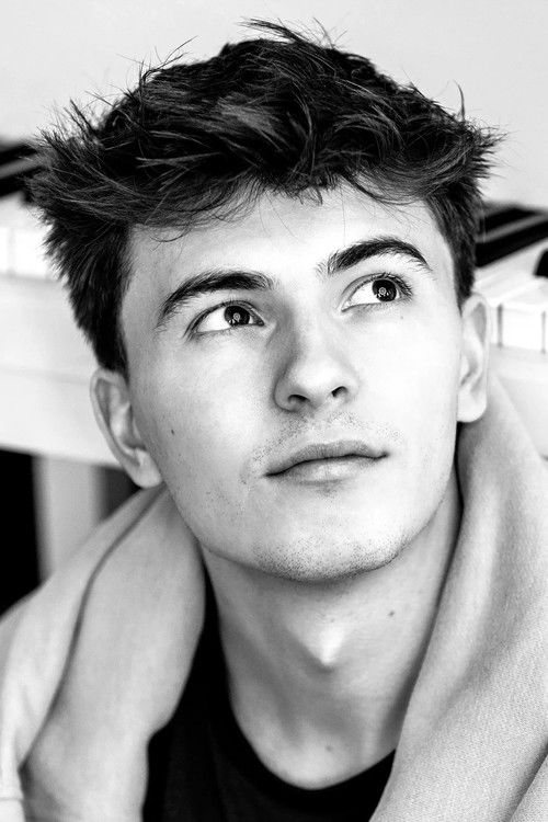 Jонатхан Хенрицх