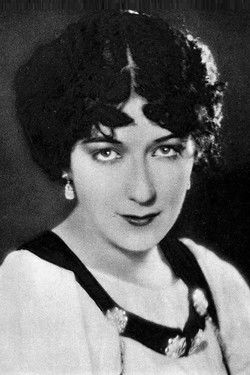  Айлин Прингл