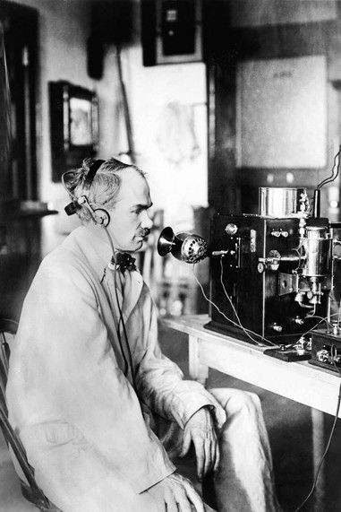 Лее Де Форест