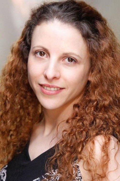 Паулине Цоустй