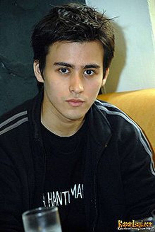 Мелвин Гиование