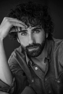 Етхан Кейес