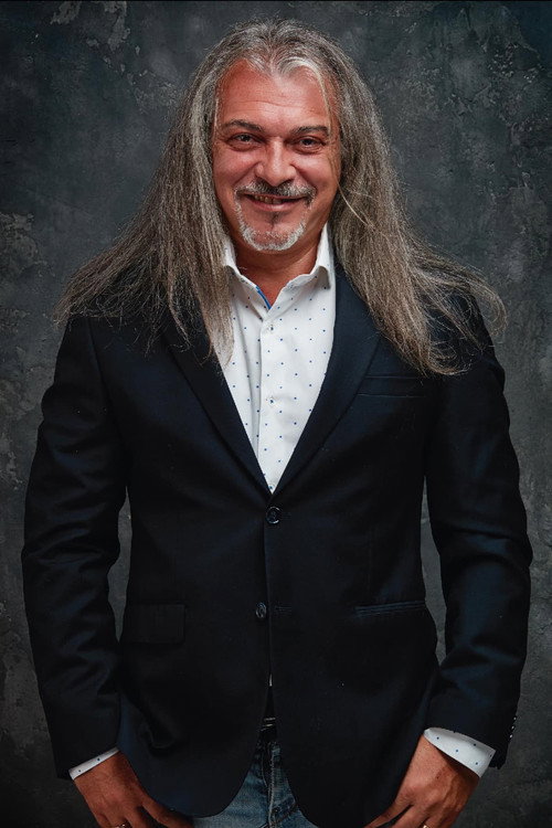 Магърдич Халваджиян