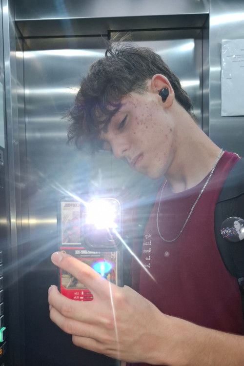 Луиз Емстерс