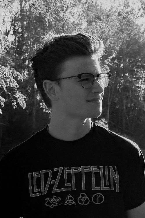 Андй Wилсон