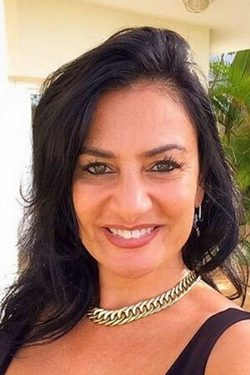  Анджела Каванья