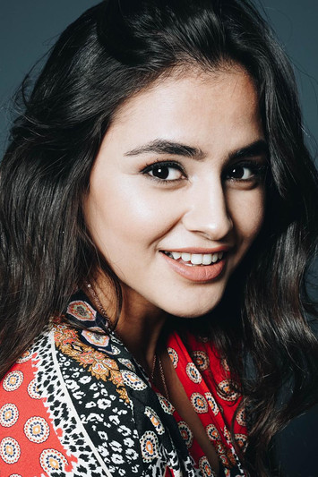 Хазал Çаğлар