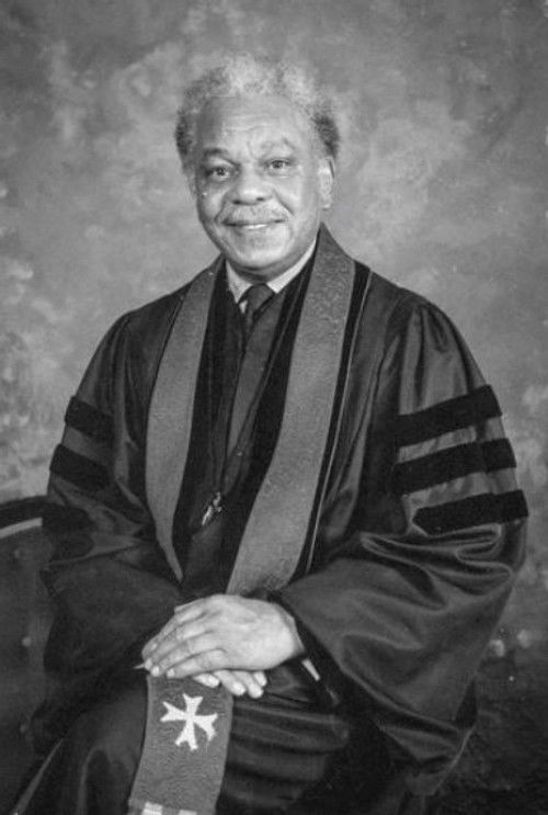 Кингслей Тwеед