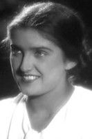 Нина Зверева