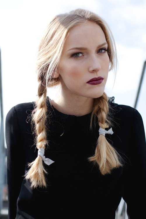 Елина Лоукас