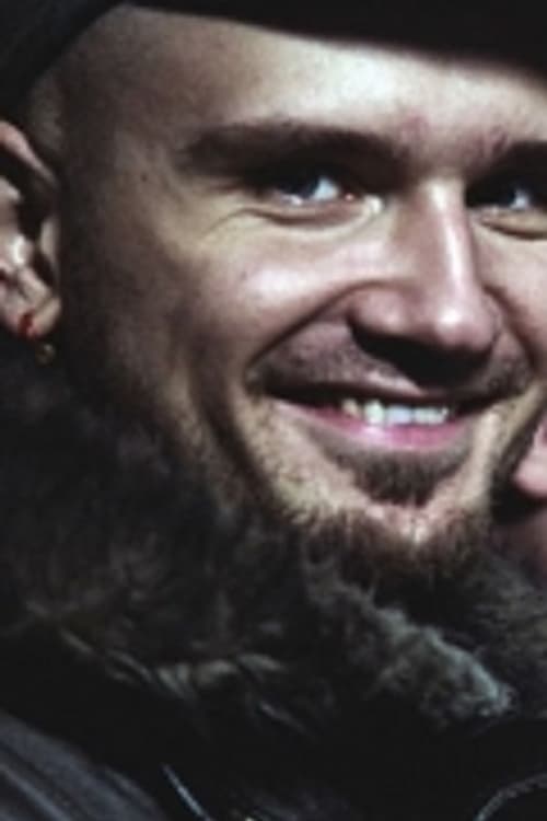 Роман Маxимов