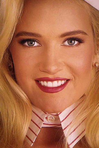  Барбара Мур