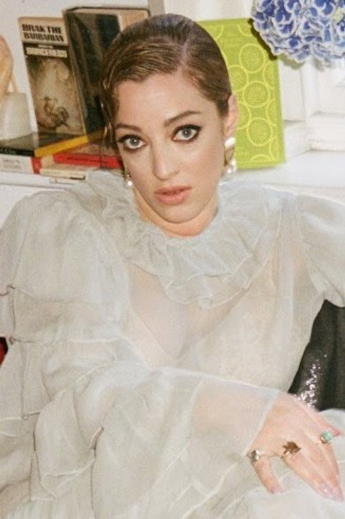  Изабелла Саммерс