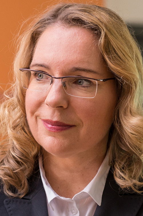  Клаудия Кемферт