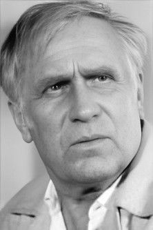 Василий Степанов