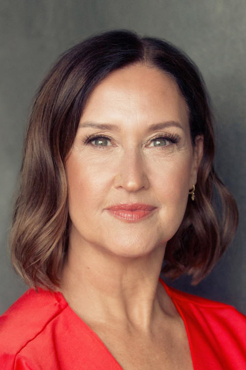 Ангела Лонсдале