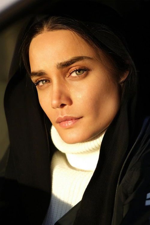 Тина Акхондтабар