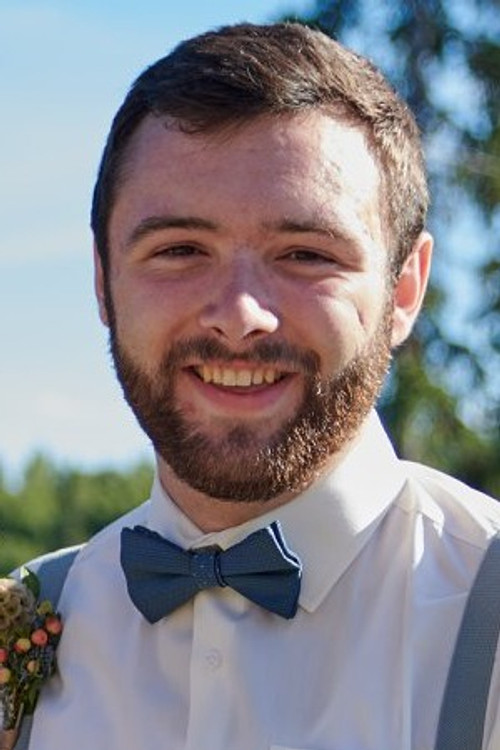 Зацхари Хаселоw