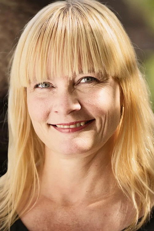 Лив Тхомсен