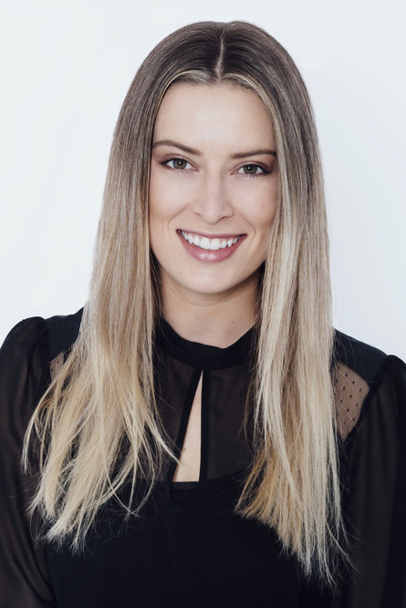 Холлй Пхиллипс