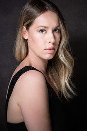 Андреа Хоуссин