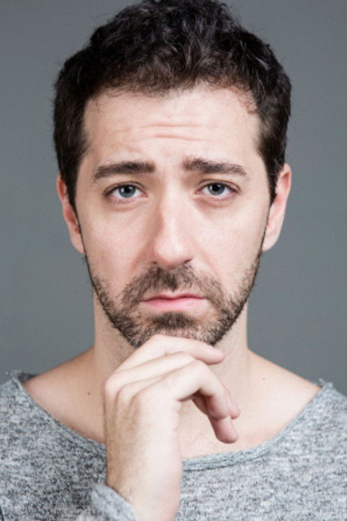 Виценте Наварро