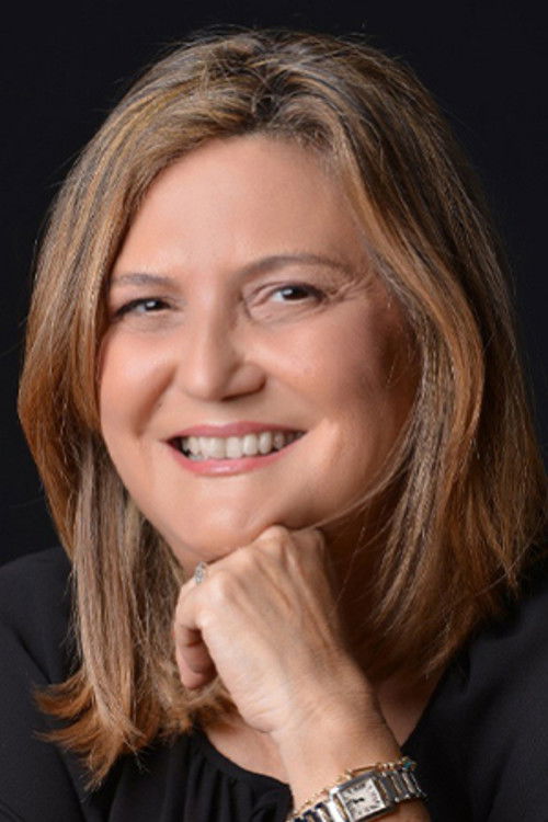 Биннур Караевли