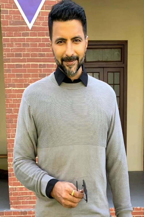 Никхил Арйа