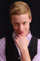 Даниел Скелтон