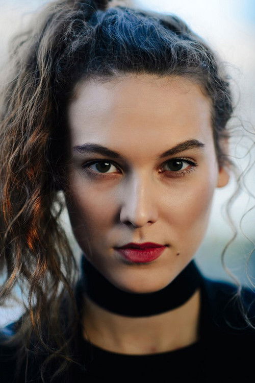 Сáра Коцановá