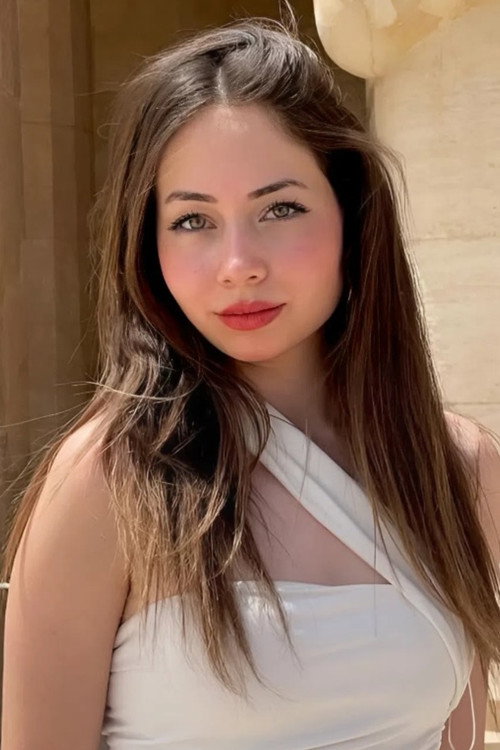 Зейнеп Бостанцı