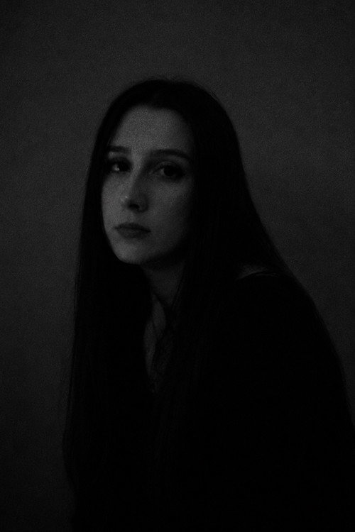 Реанна Гjони