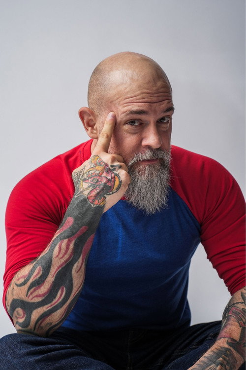 Qуентин J. Грай