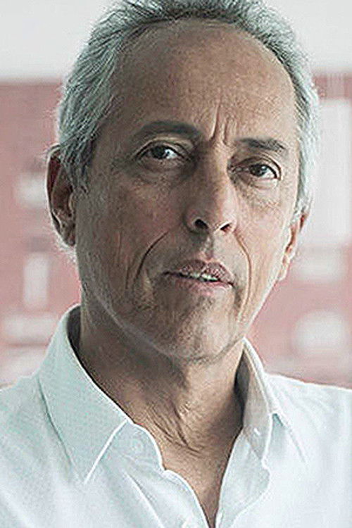 Боб Фернандес