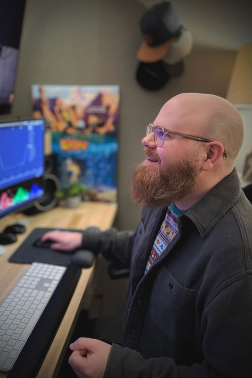 J.С. Wингфиелд