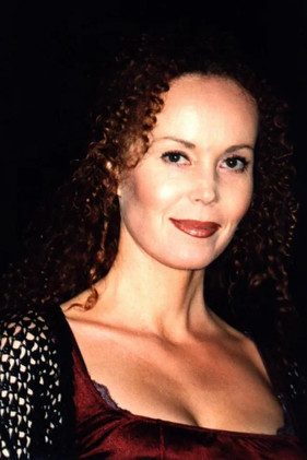 Анне Буцклей