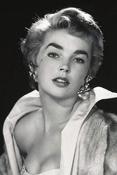  Доун Аддамс