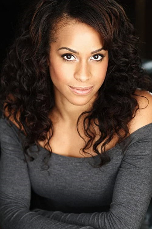 Рошелль Окойе