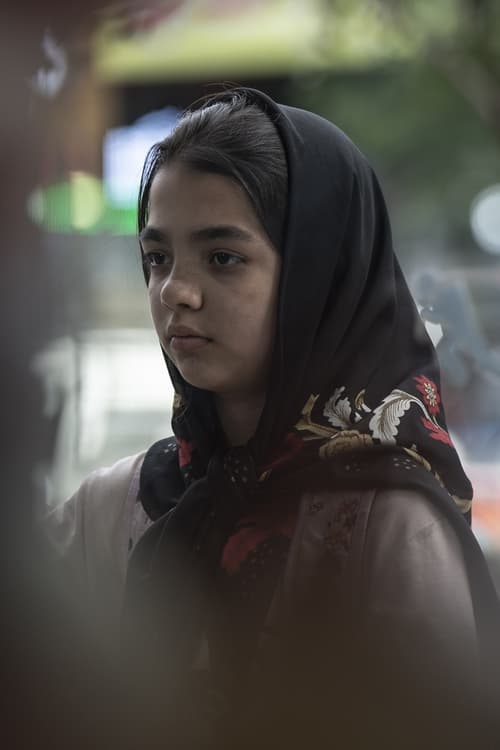 Айназ Факоур