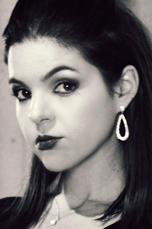 Надине Цхикхи