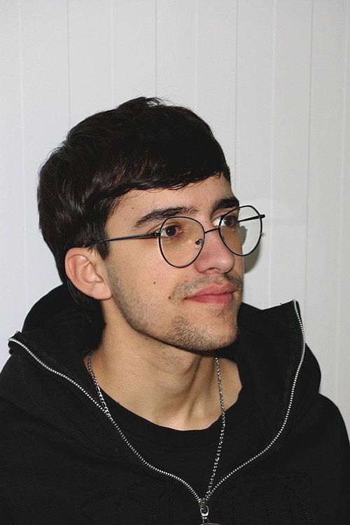 Икер Лео