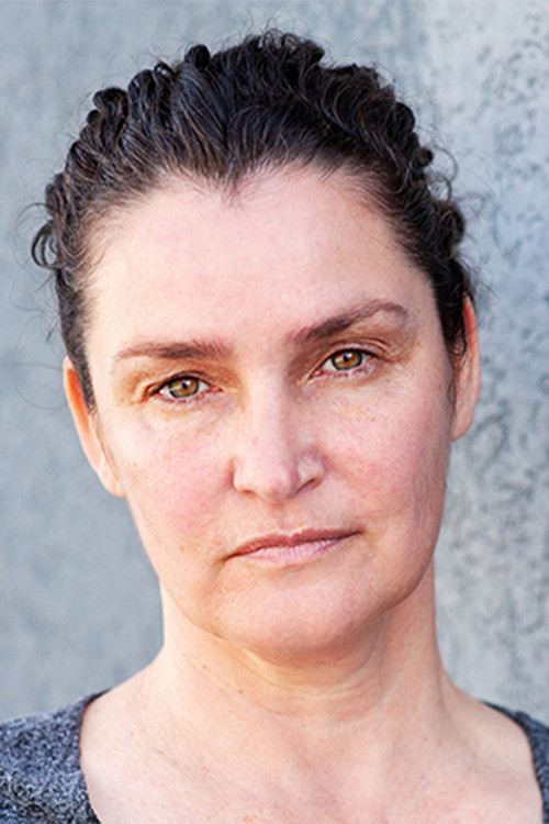 Нина Деаслей